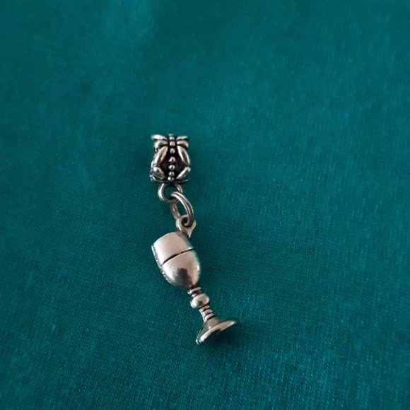 Charm - Picture 1 of 2